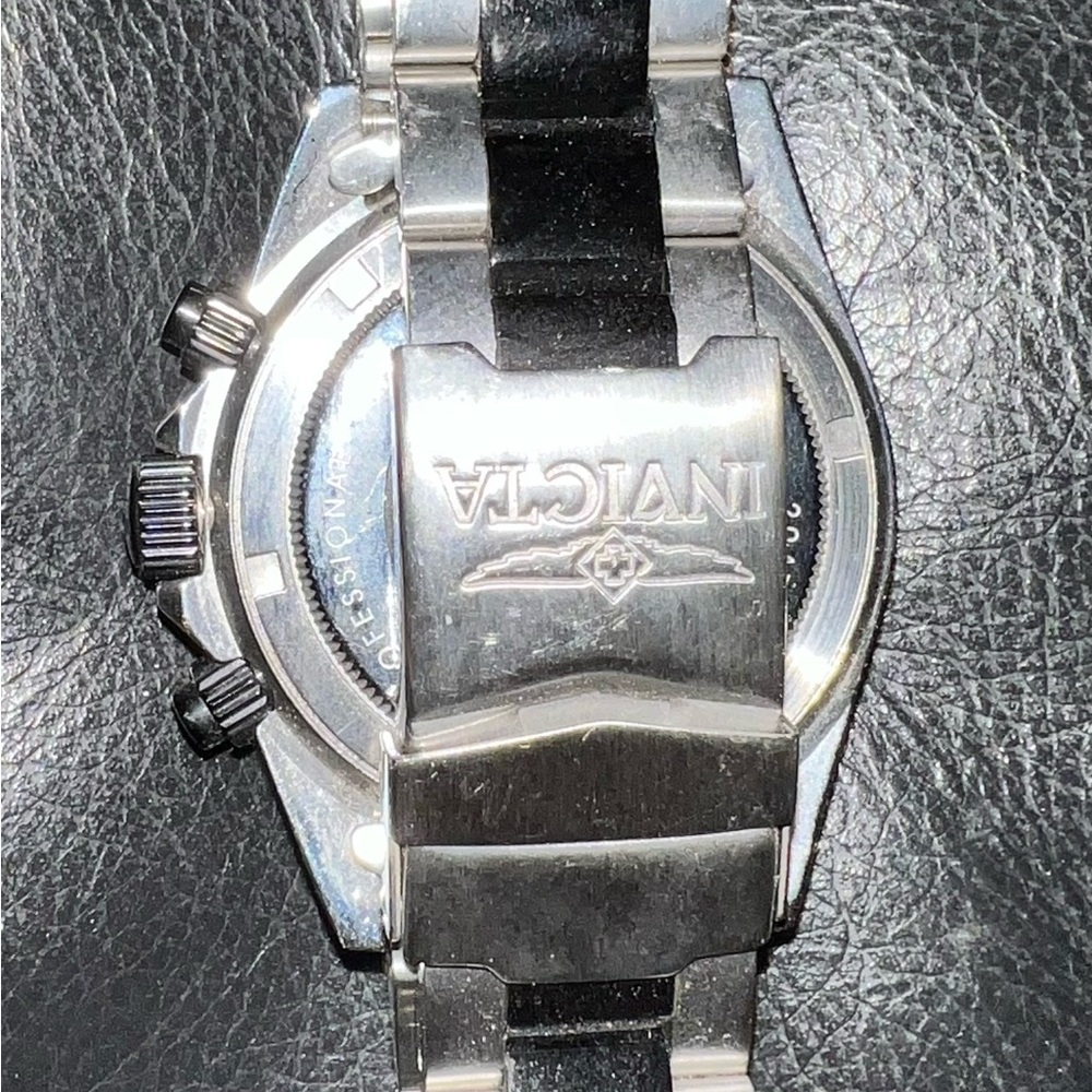 Authentic Invicta watch - Picture 2 of 2